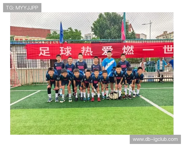 刁姓足球运动员：从草根到职业，逐梦绿茵场的奋斗历程